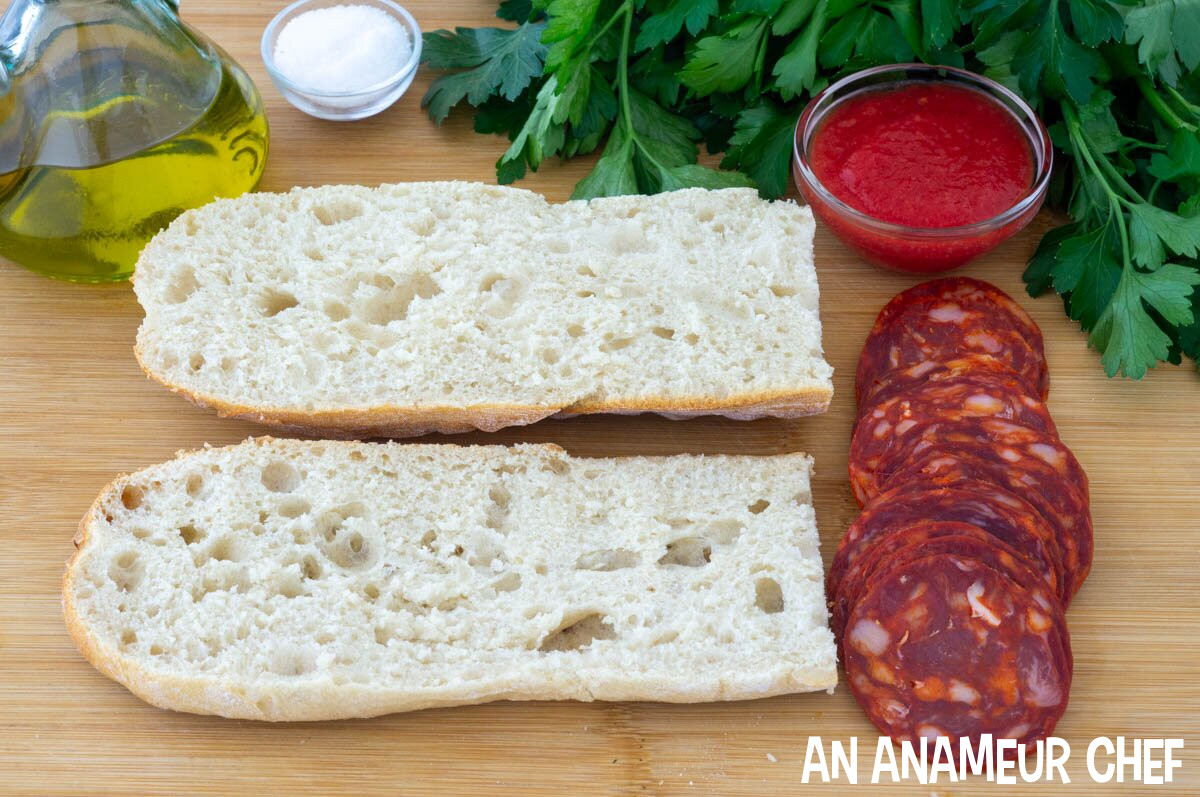 Chorizo sandwich (open the bread)
